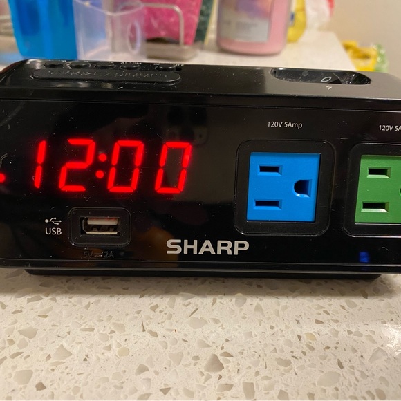 SHARP Digital Alarm Clock with USB 2 amp Port and 2 AC Outlets - Model: SPC137 - Picture 15 of 15